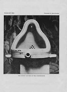 El dadasmo se caracteriz por el empleo de materiales no convencionales con intencin provocadora. Fountain de Marcel Duchamp. 1917.