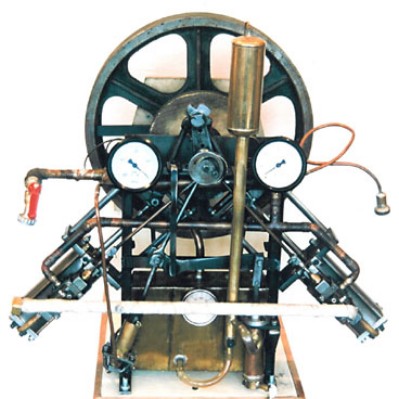 Schiffsdampfmaschine.jpg