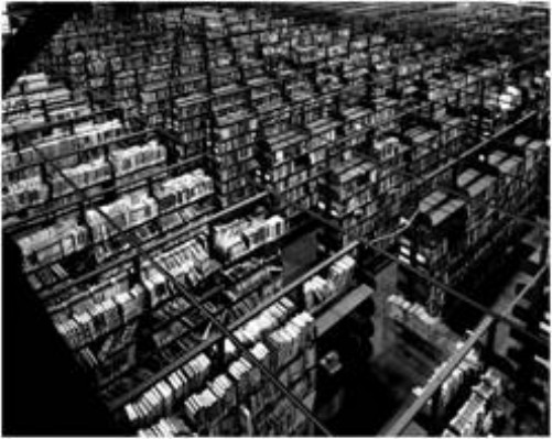 Albelardo Morell - Book Stacks in a Very Large Space # 1, 20.jpg